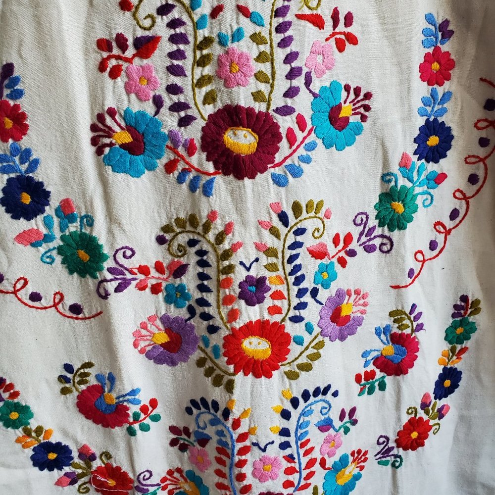Off white Mexican Artisanal Dress - Picture 3 of 4